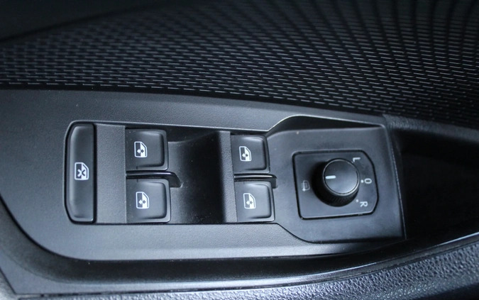Skoda Octavia cena 69900 przebieg: 182383, rok produkcji 2020 z Prudnik małe 704